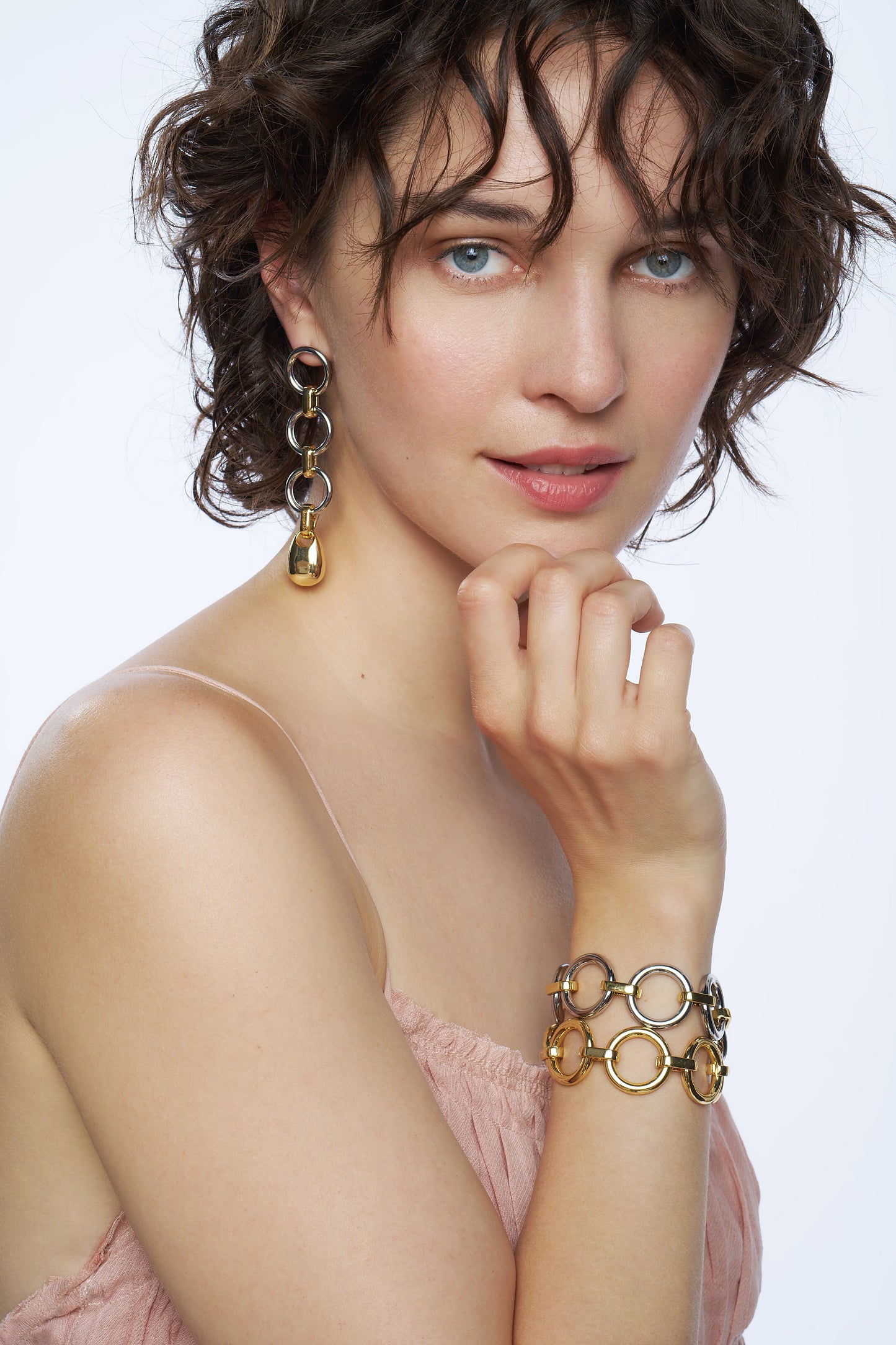 EYELET CHAIN BRACELET